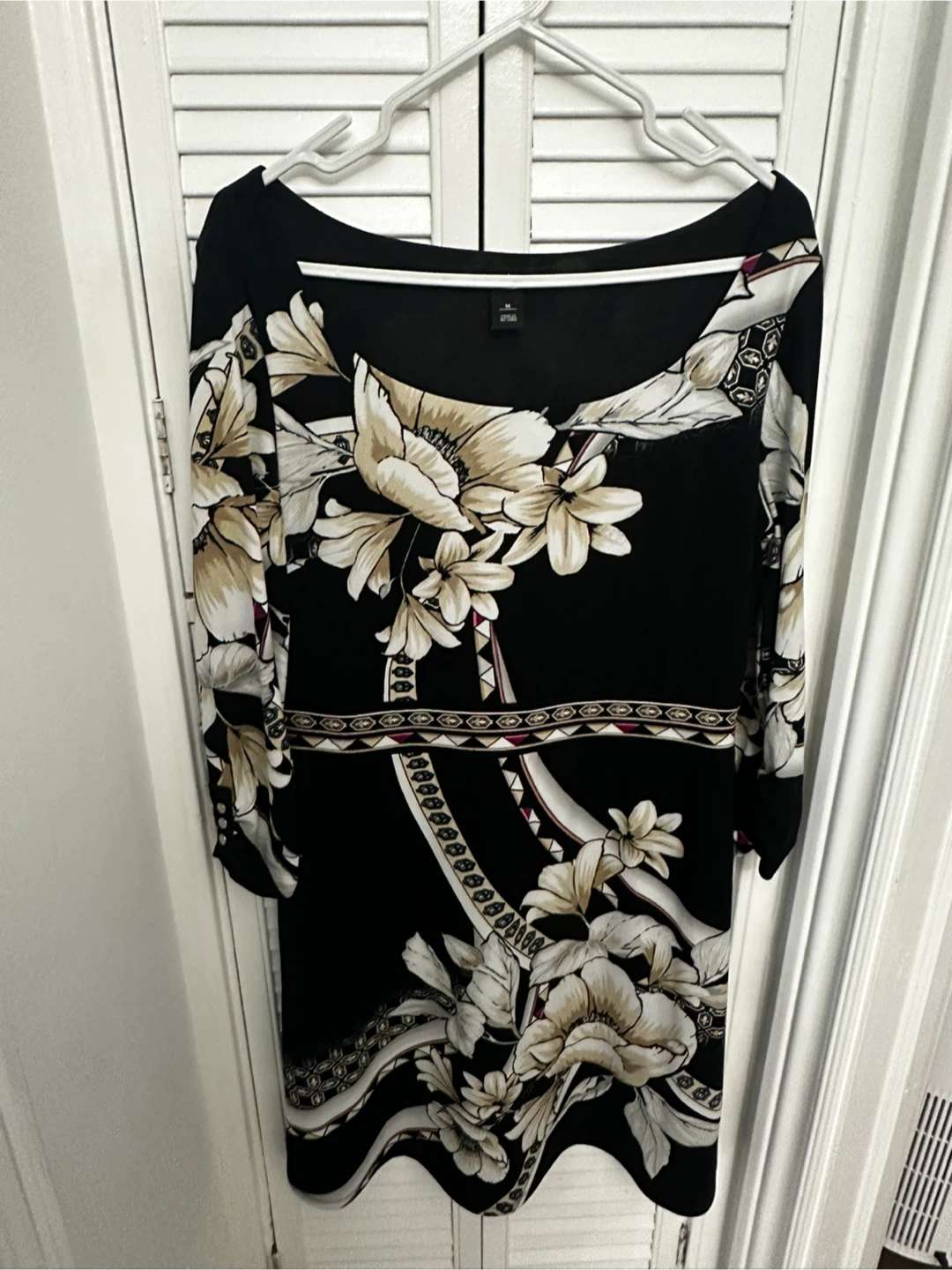 White House Black Market Floral Dress - Size M