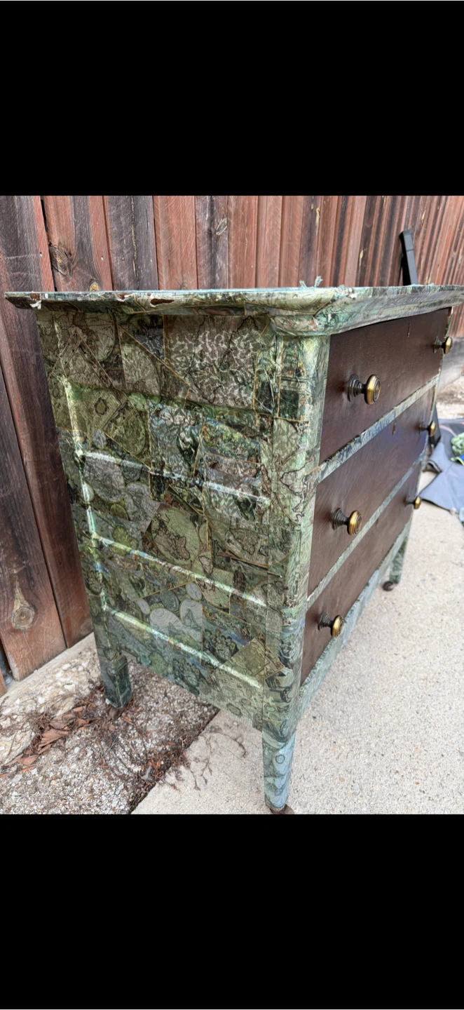 Vintage Wooden 3-Drawer Dresser - photo 3