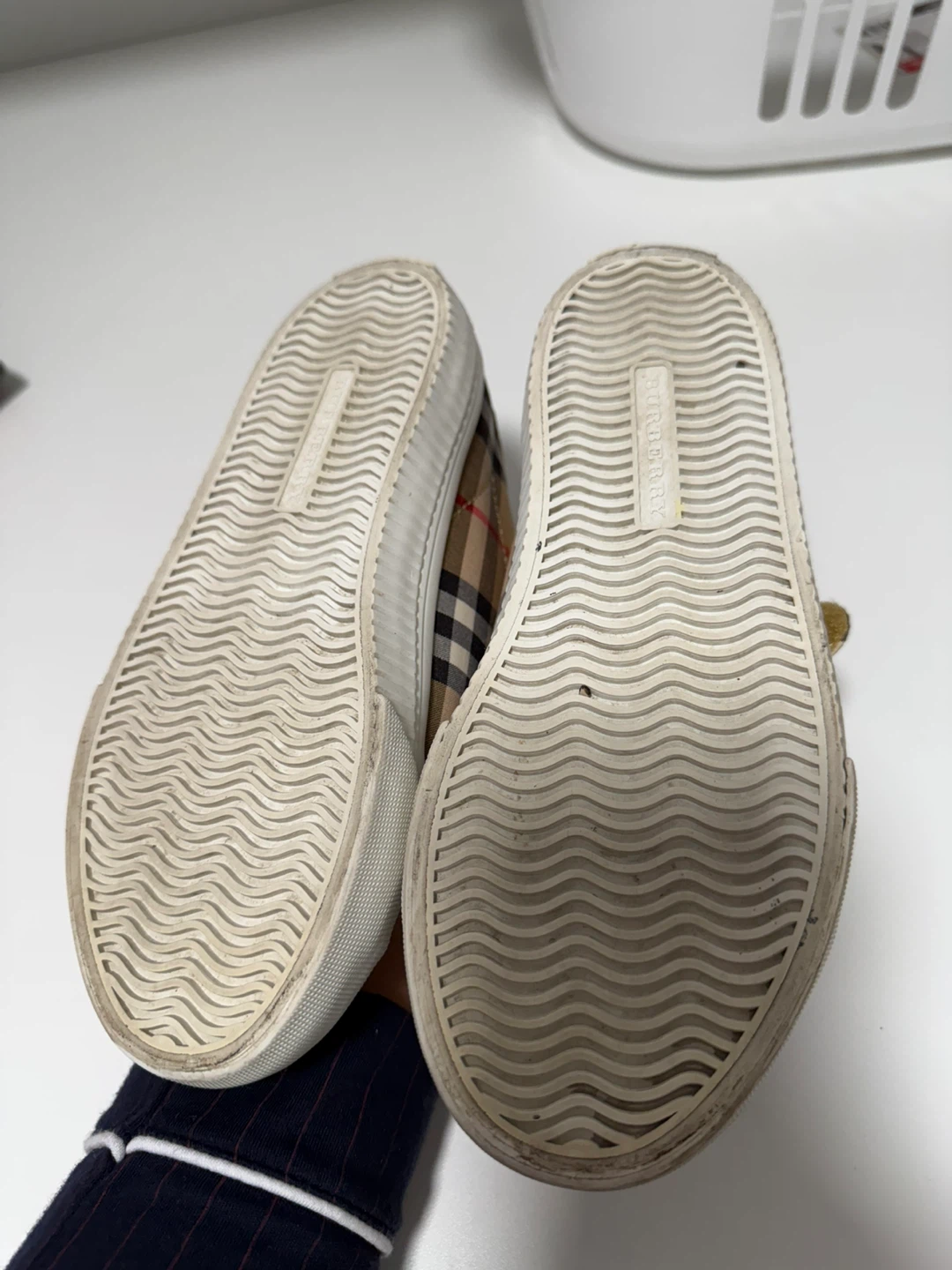 Burberry Kids Check Sneakers, Size 34 - photo 2