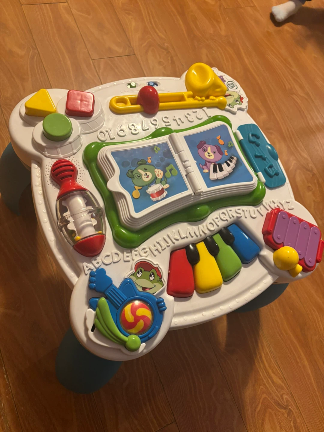 LeapFrog Activity Table - photo 2