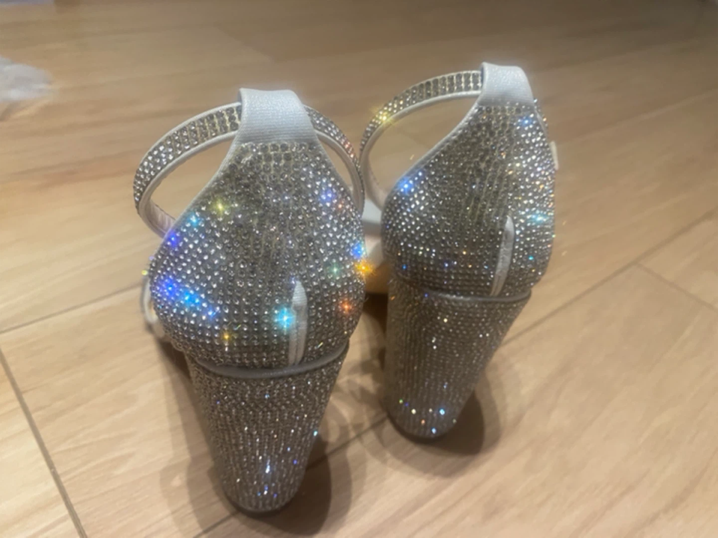 De Blossom Rhinestone Wedge Sandals - photo 5