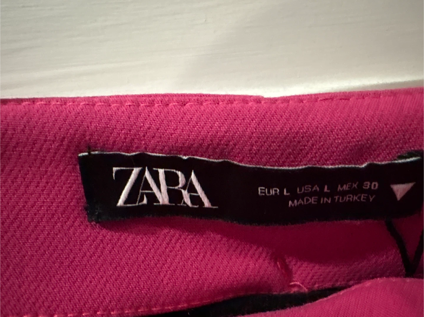Zara Pink Shorts - Size L - photo 3