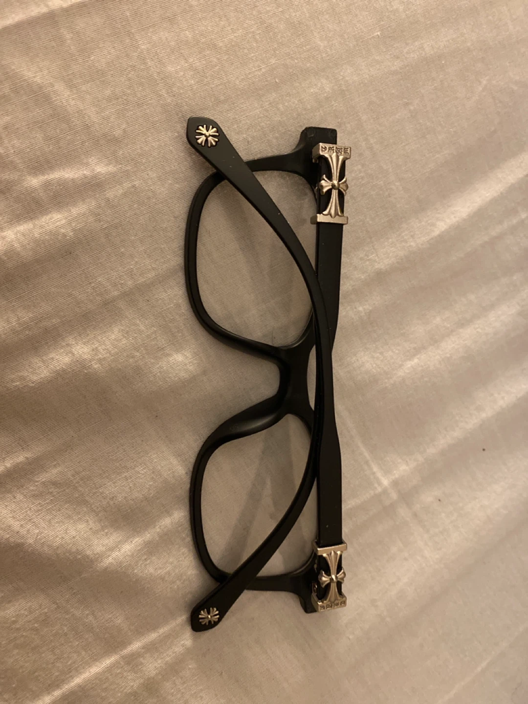 Chrome, hearts, glasses, blue light - photo 2
