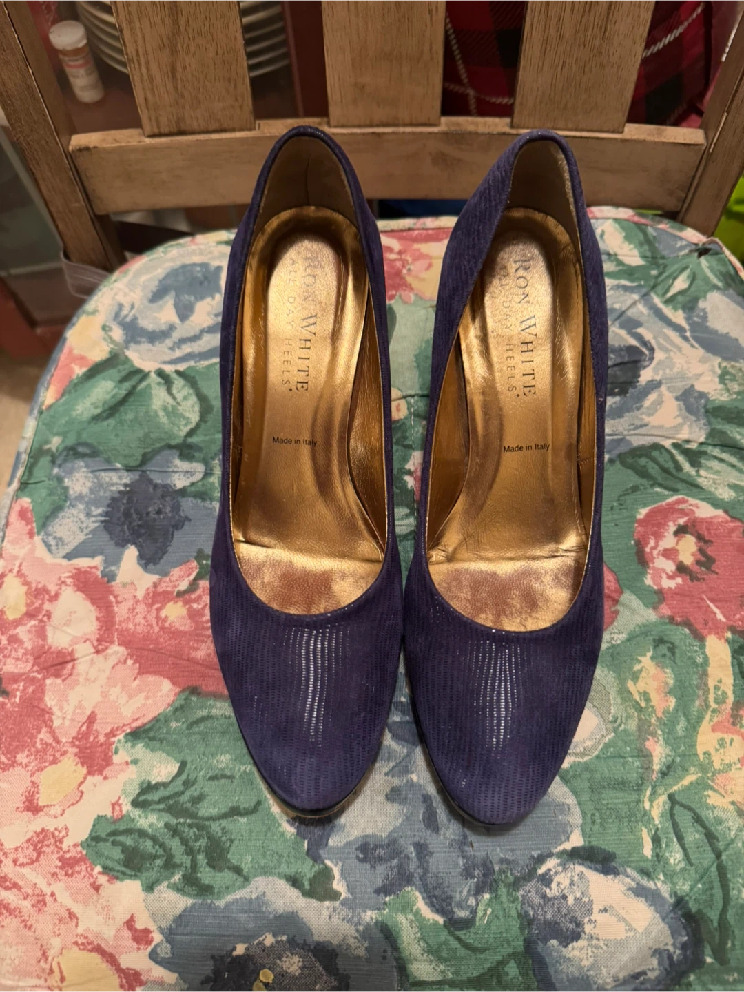 Women’s Ron White All Day Heels - Size 38.5 EU or 7.5 to 8 US.