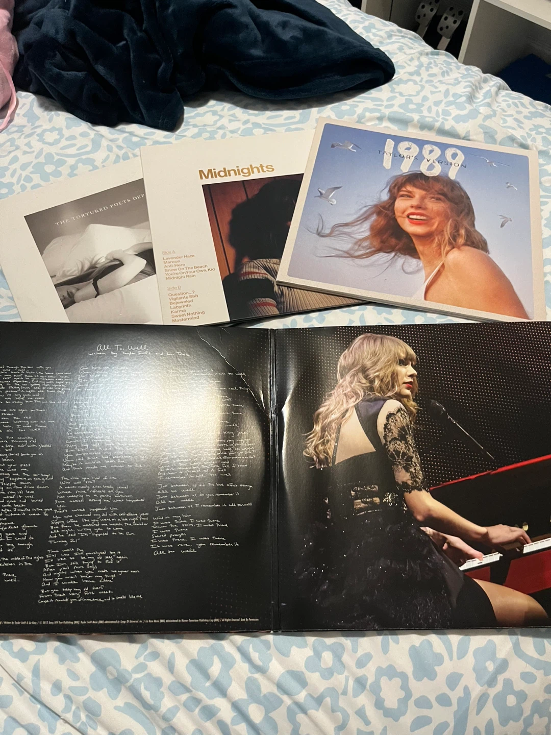 Taylor Swift Vinyl Records: 1989, Midnights, Tortured Poets - photo 2