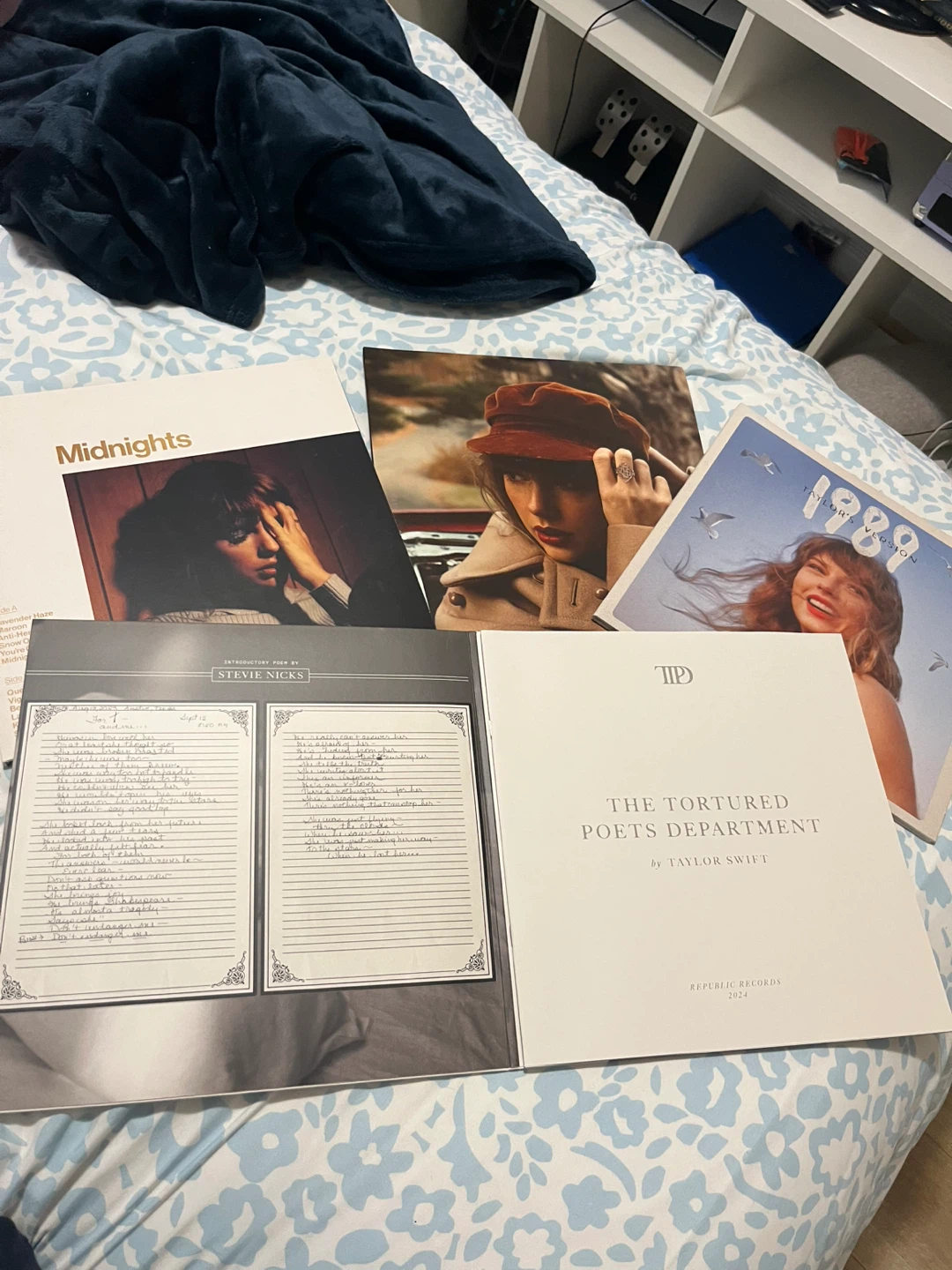 Taylor Swift Vinyl Records: 1989, Midnights, Tortured Poets - photo 5