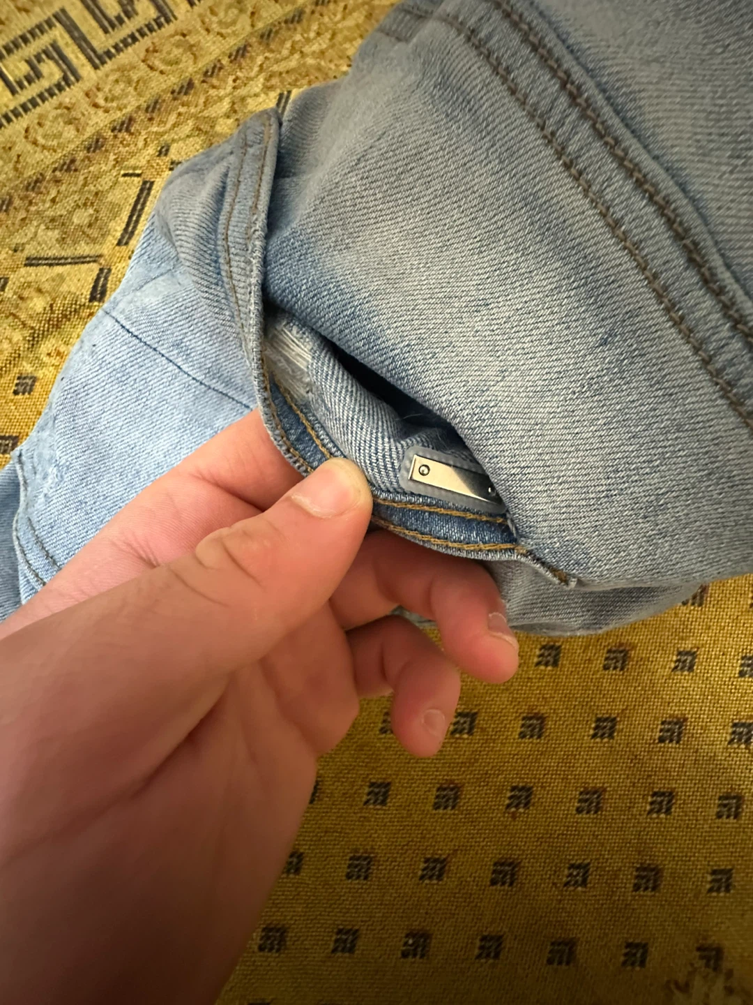 AMIRI MX1 Jeans - Distressed Denim