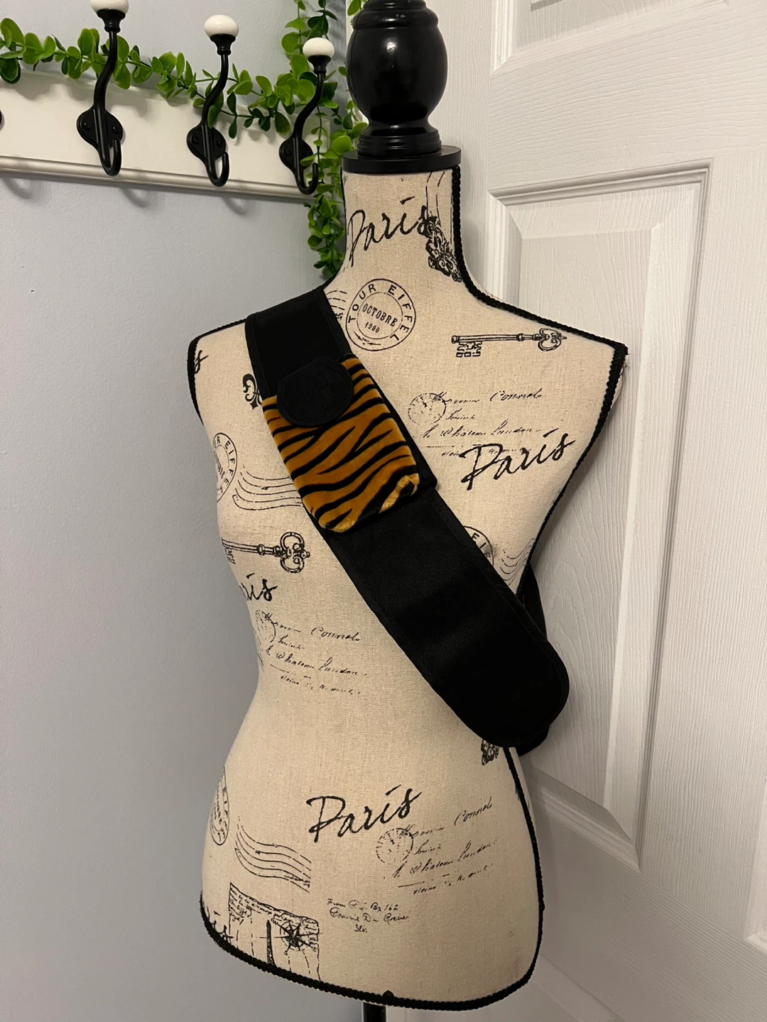 Wild Things Tiger Stripe Sling Bag - photo 3