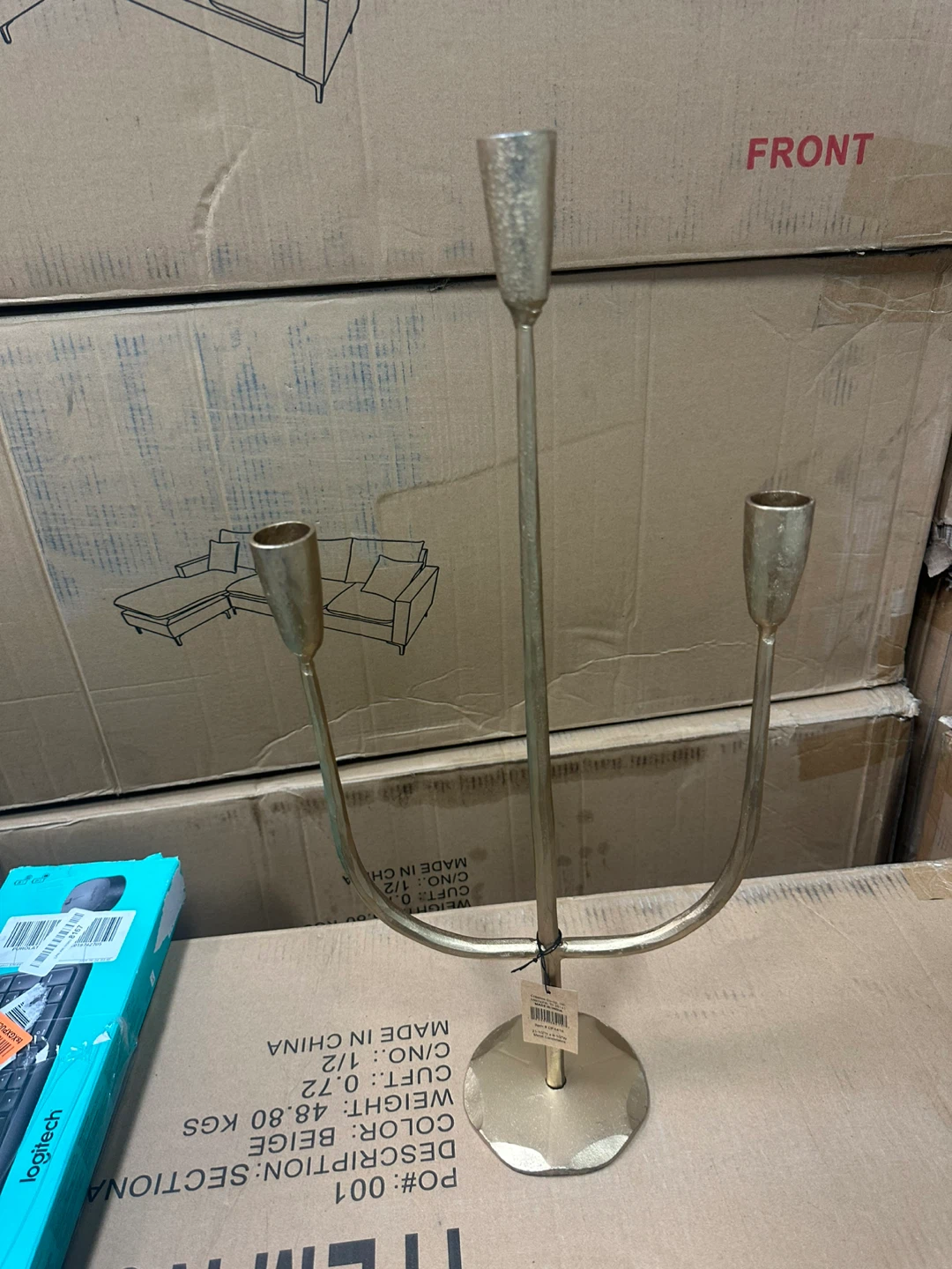 Beige Metal Candelabra - Holds 3 Candles my perfect thrift 🥕 - photo 4