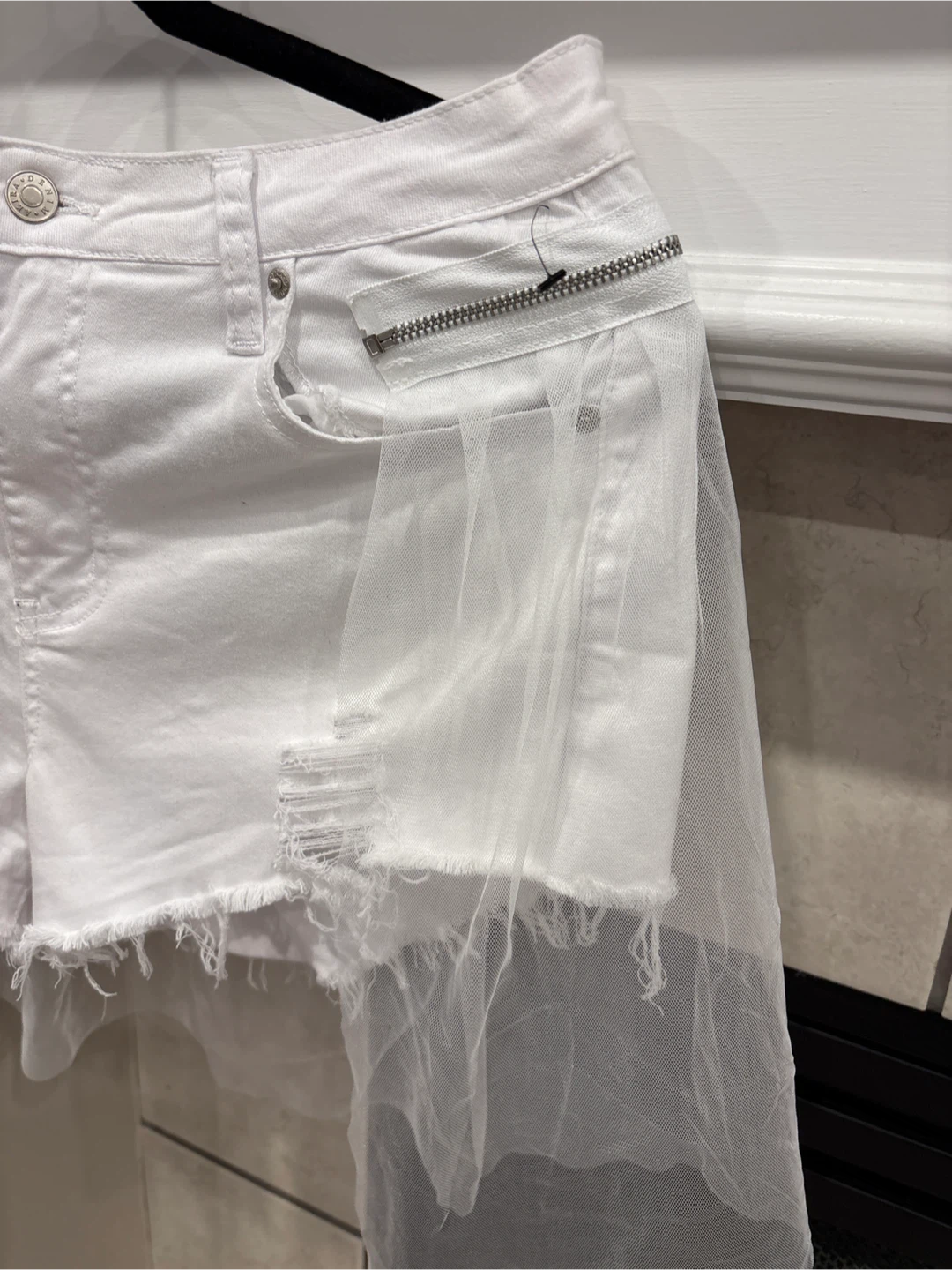 Akira White Denim & Tulle Shorts - photo 2