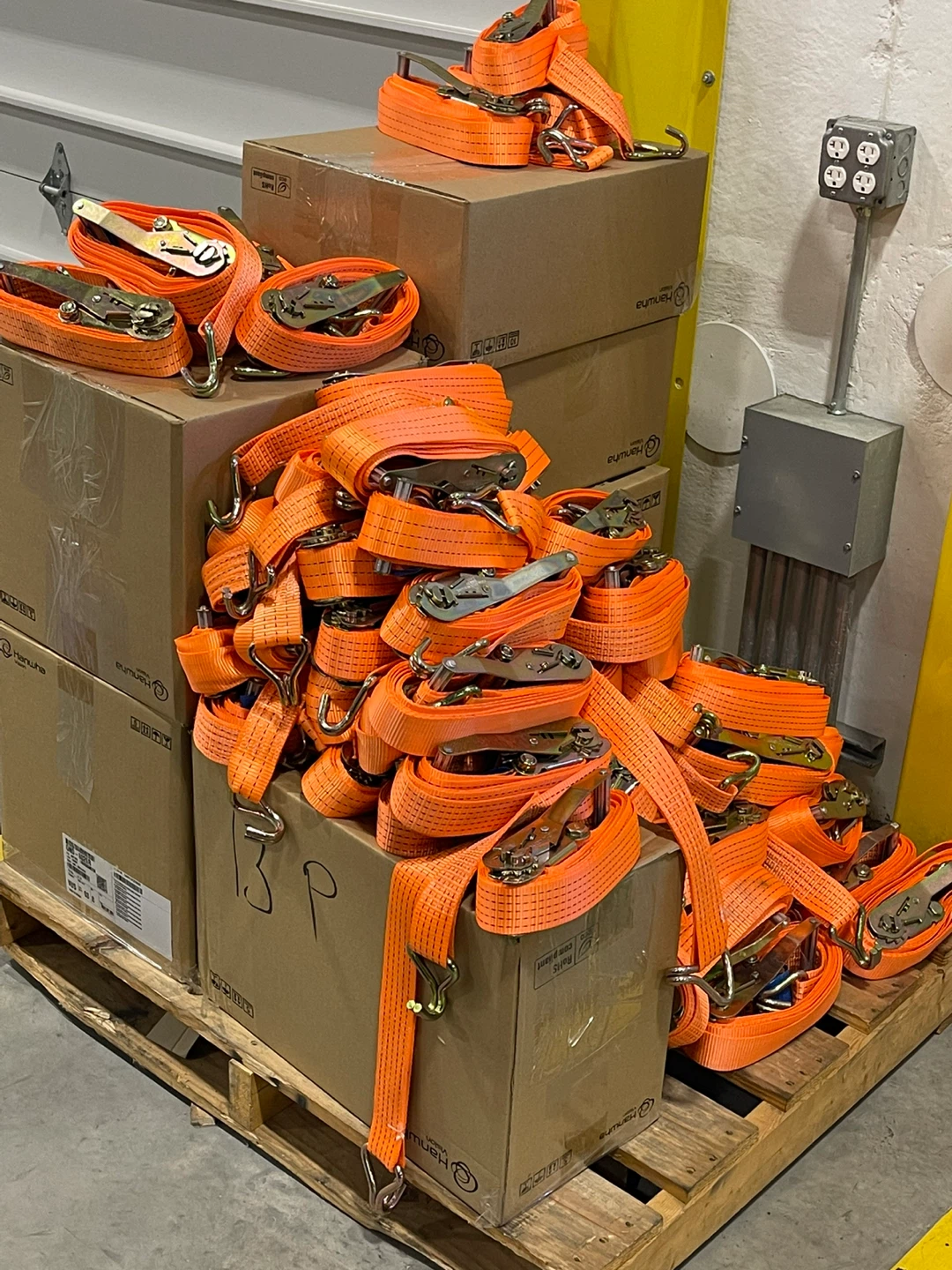 Hanwha Orange Ratchet Straps
