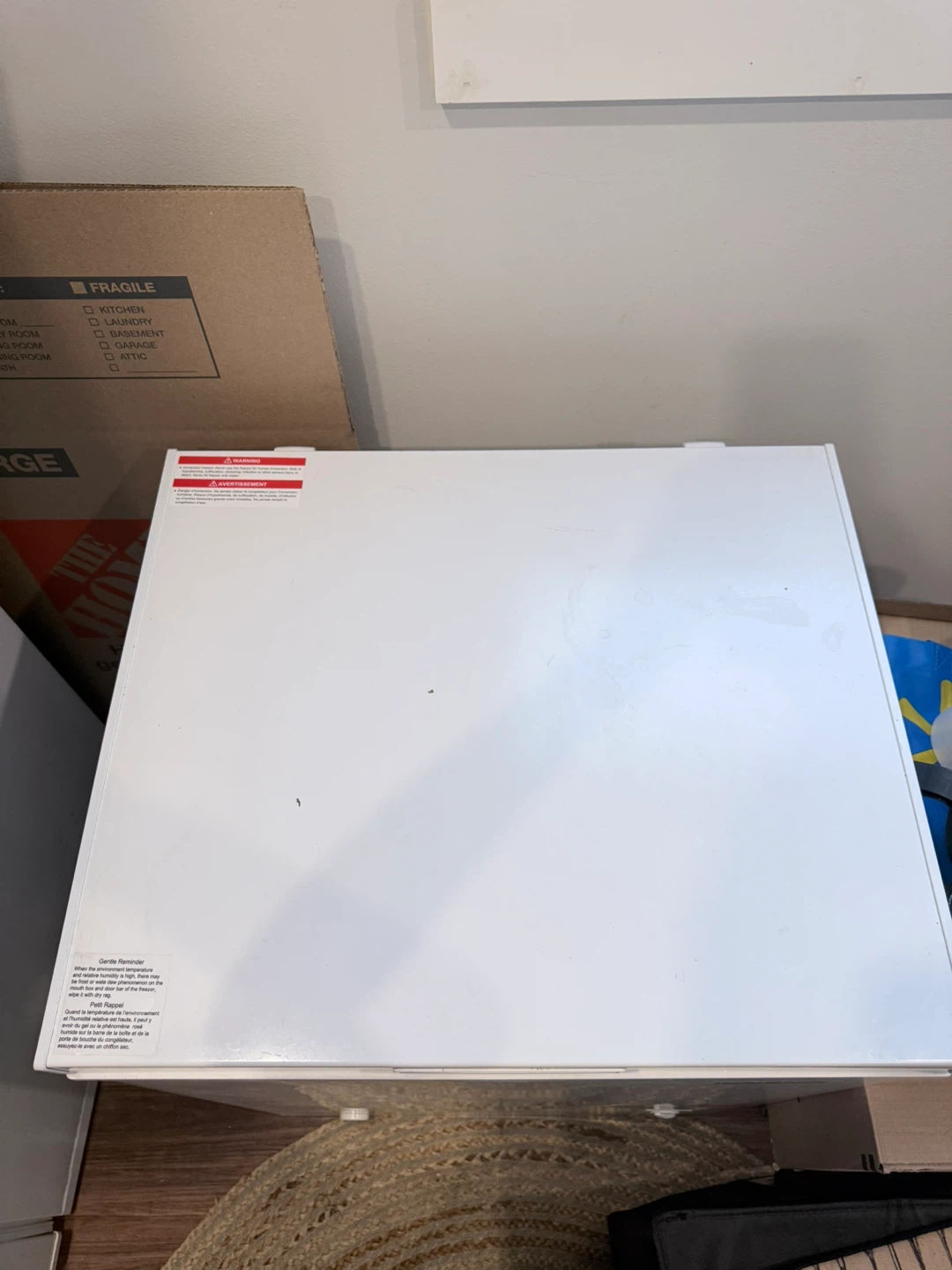 Insignia 5.0 Cu. Ft. Chest Freezer - White - photo 4