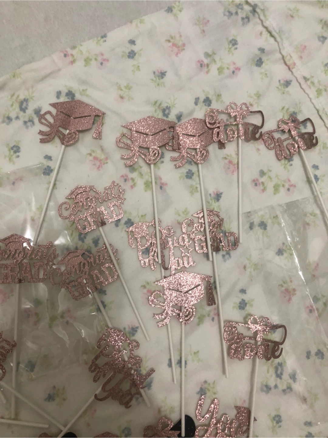 NEW-Graduation Cupcake Toppers - Pink Glitter - photo 2