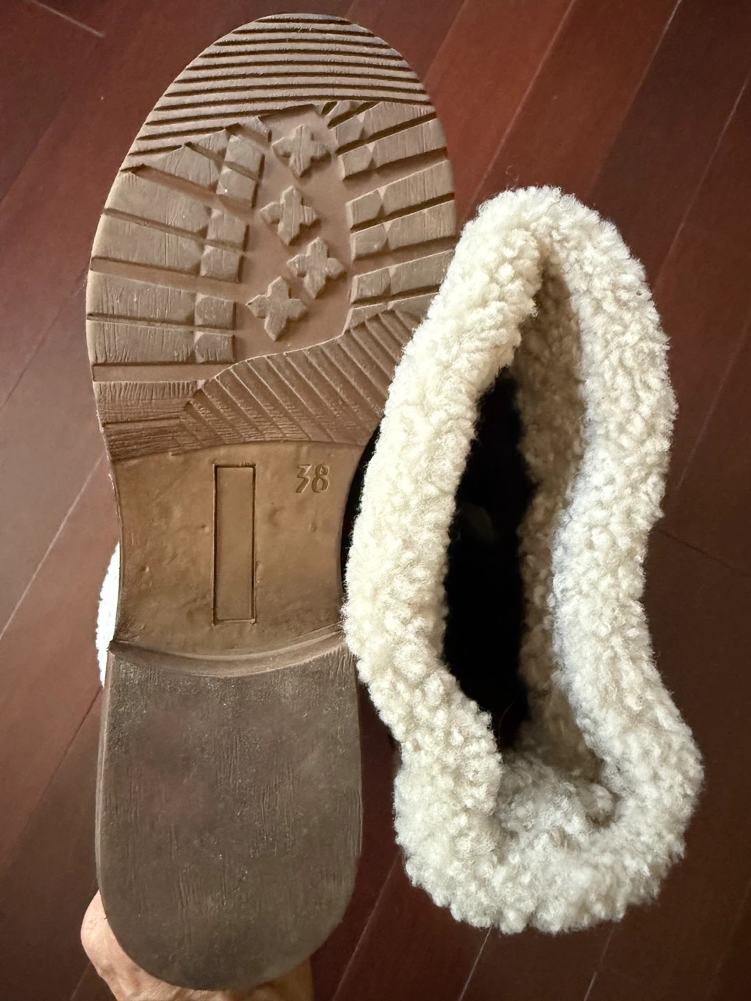 Leather Celtic & Co. Winter Boots-Size 38 - photo 4