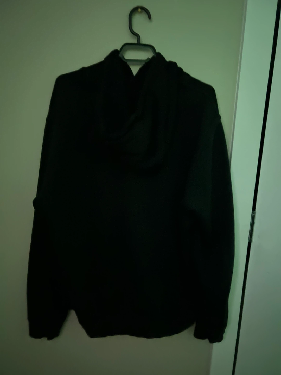 Nike Black Hoodie - photo 2