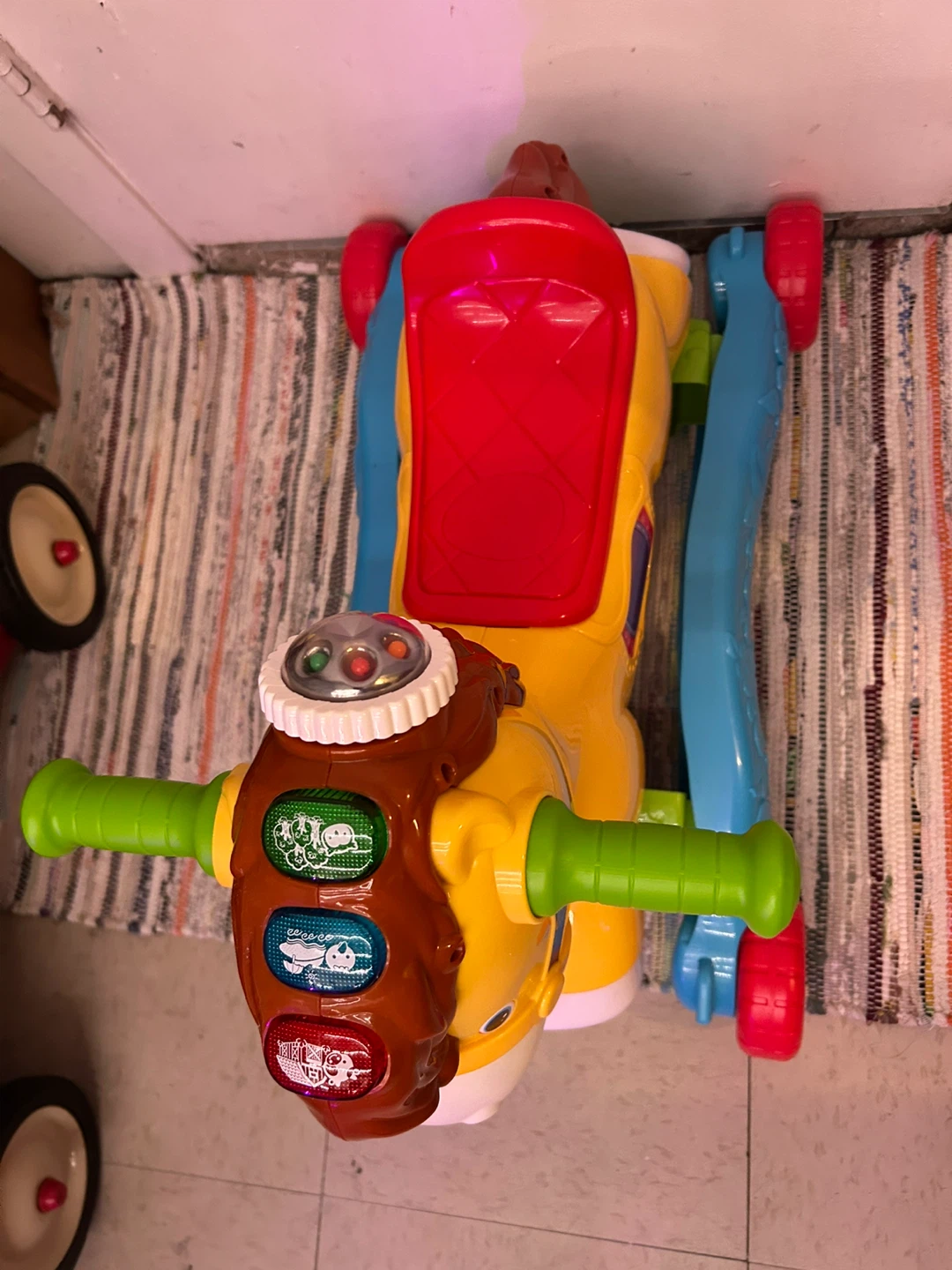 VTech Gallop & Rock Learning Pony makes music/talks - photo 4