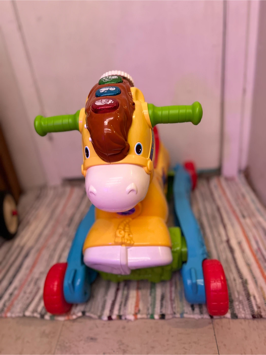 VTech Gallop & Rock Learning Pony makes music/talks - photo 2