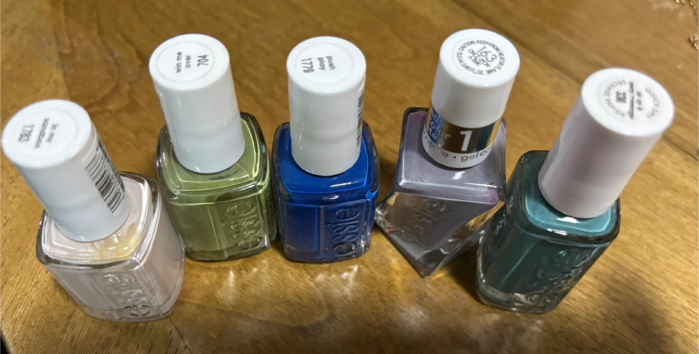 Brand New-Lot of 10-Essie Nail Polish Bundle-Lot A - photo 2
