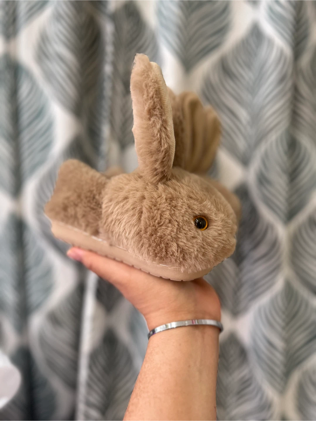 Bunny slippers size 8C/9C 🥕 - photo 2