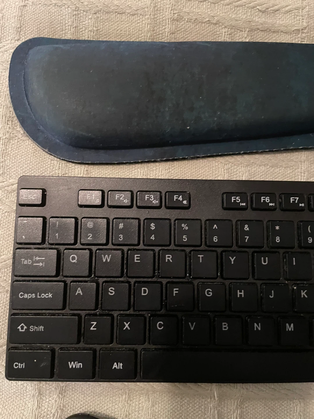Wireless Keyboard, Mouse, & Wrist Rest - photo 2
