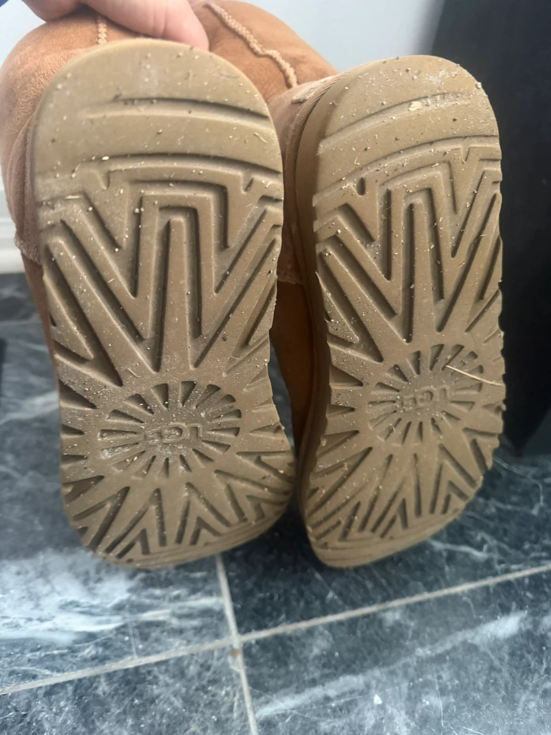 UGG Classic Boots - Size 8 - photo 4