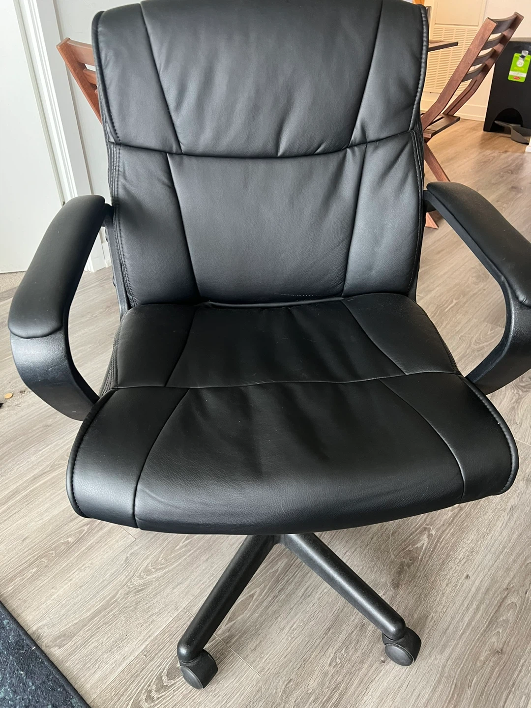 Black Office Chair - 20$ - photo 2