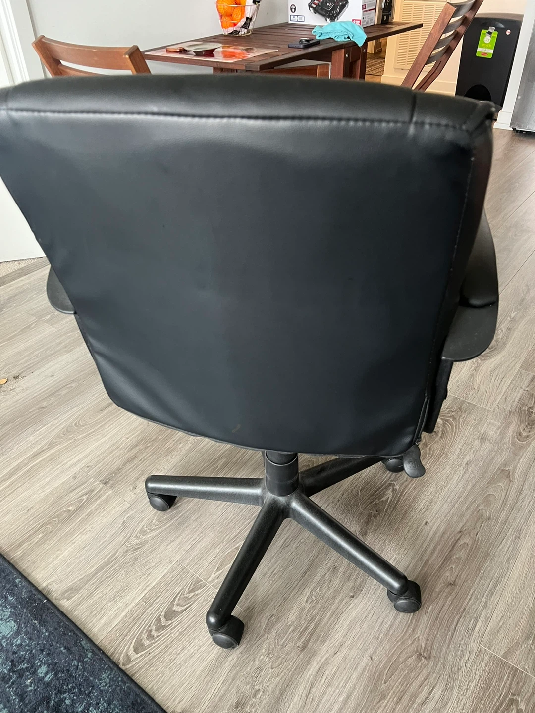 Black Office Chair - 20$ - photo 3