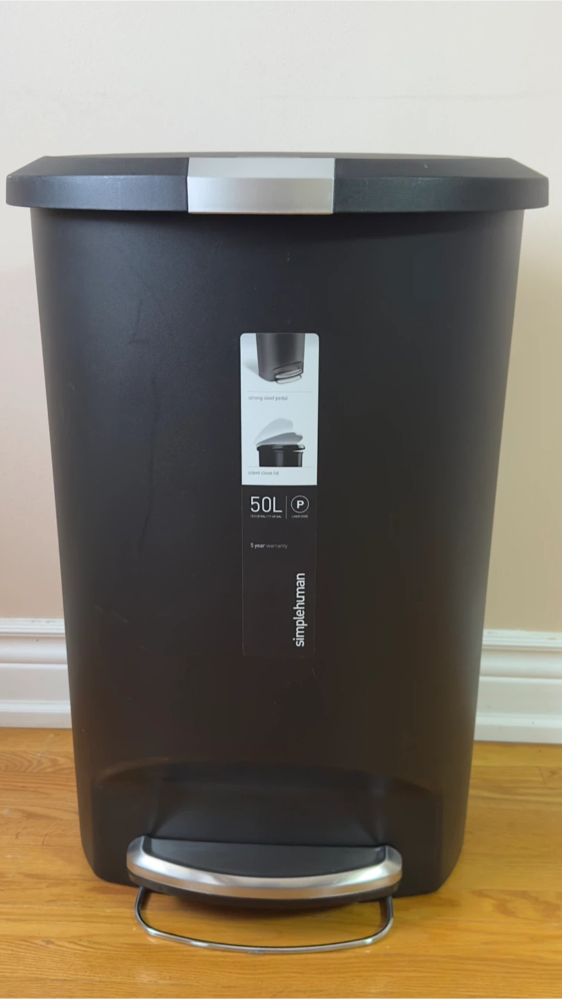 UNUSED - simplehuman 50L Black Step Trash Can
