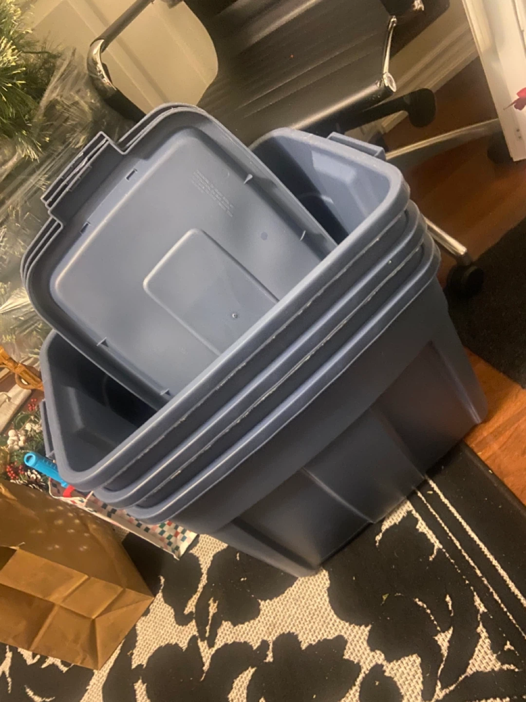 3 Rubbermaid Roughneck 18 gal Storage Tote - photo 3