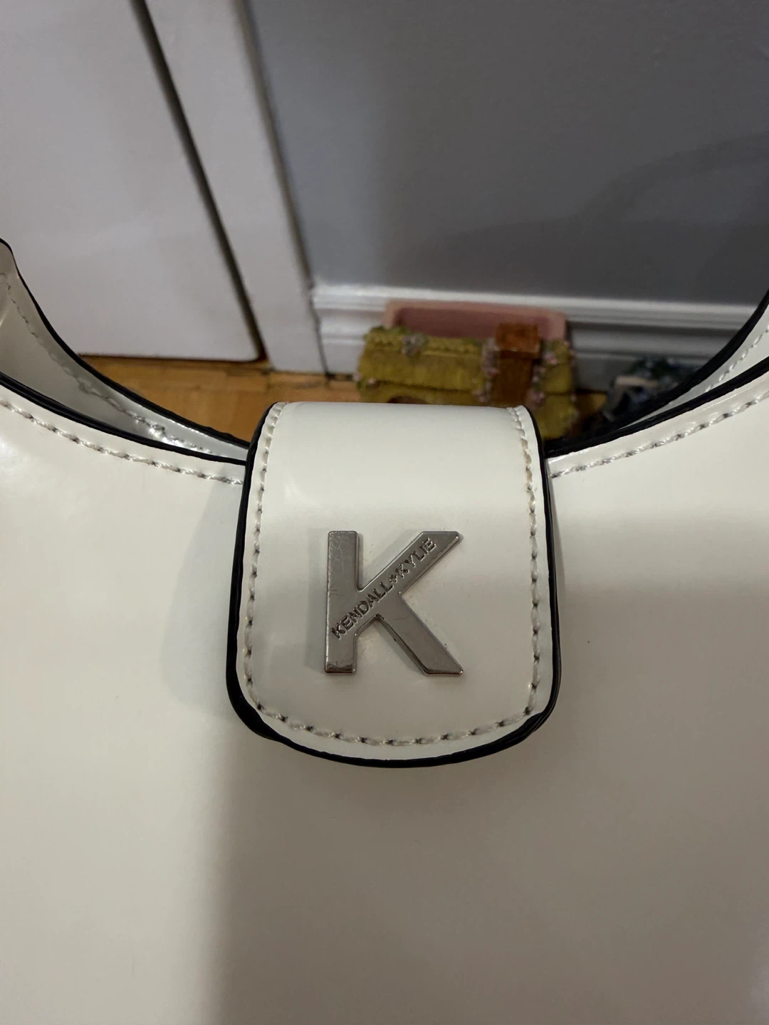 Kendall + Kylie White Shoulder Bag - photo 4