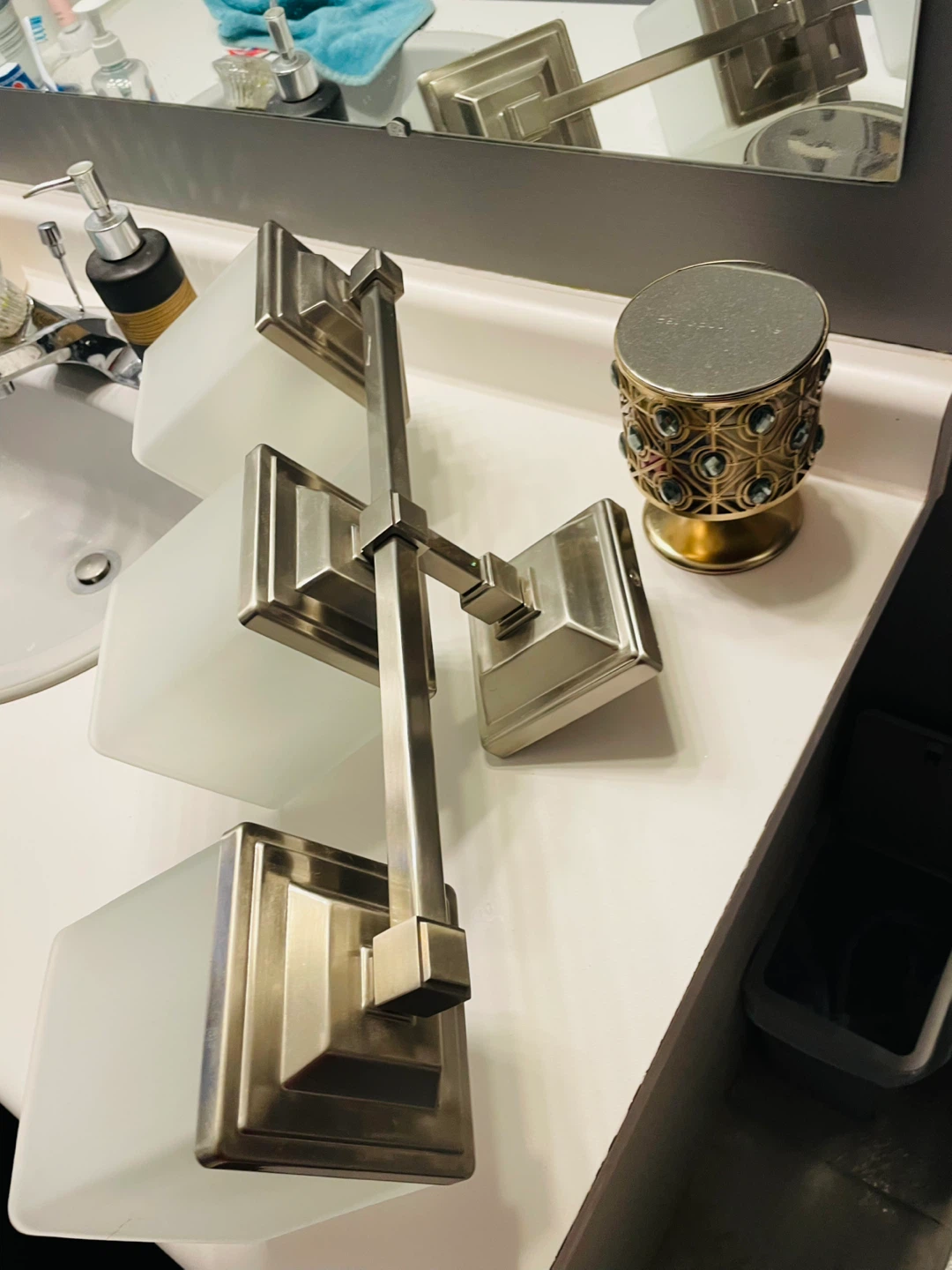 Modern Bathroom Vanity Light Fixture - 3 Light - photo 4