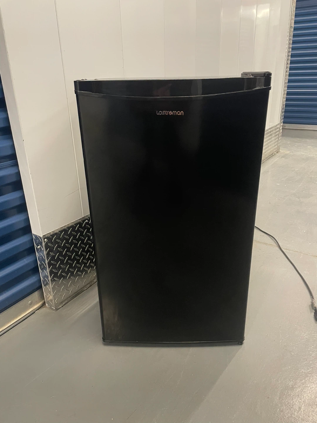 Upstreman Mini Fridge - Black 🥕