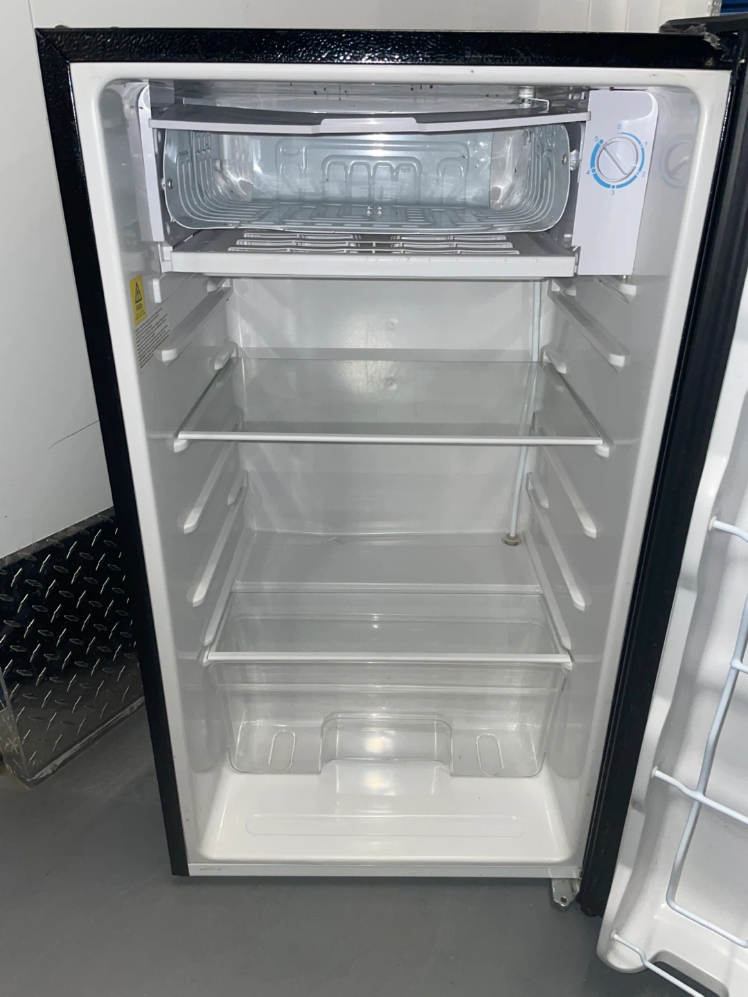 Upstreman Mini Fridge - Black 🥕 - photo 4