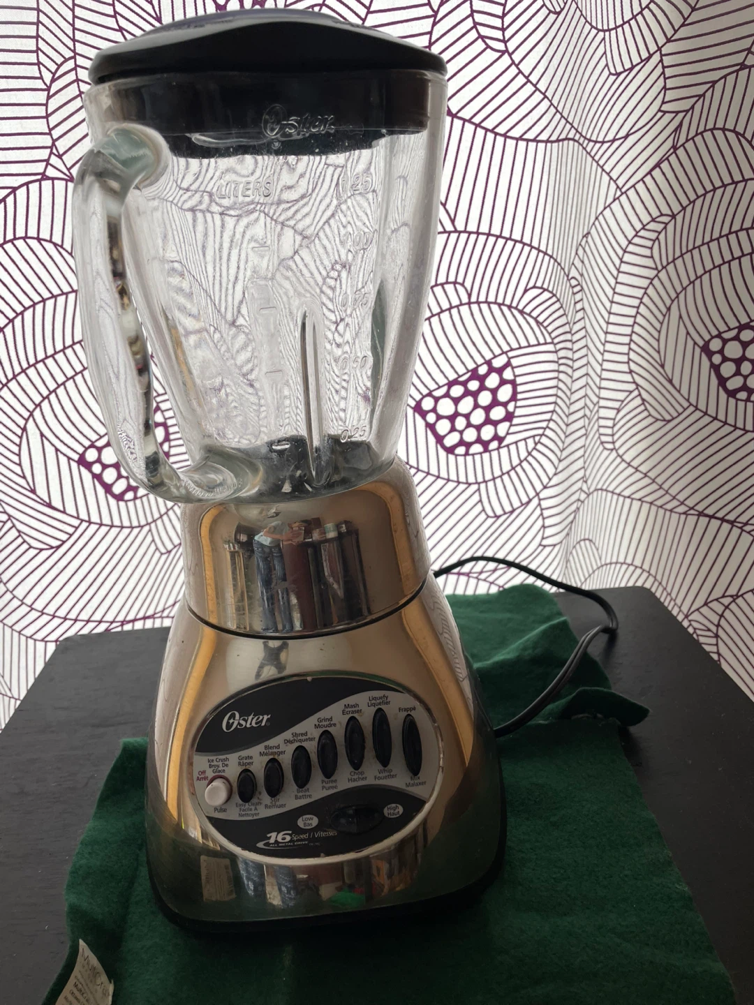Oster Blender - Great Condition
