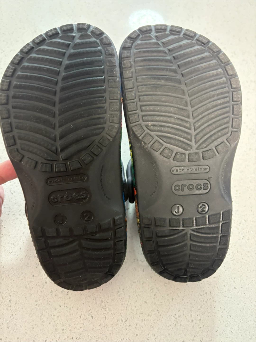 Crocs Avengers Clog Size J2 - photo 2