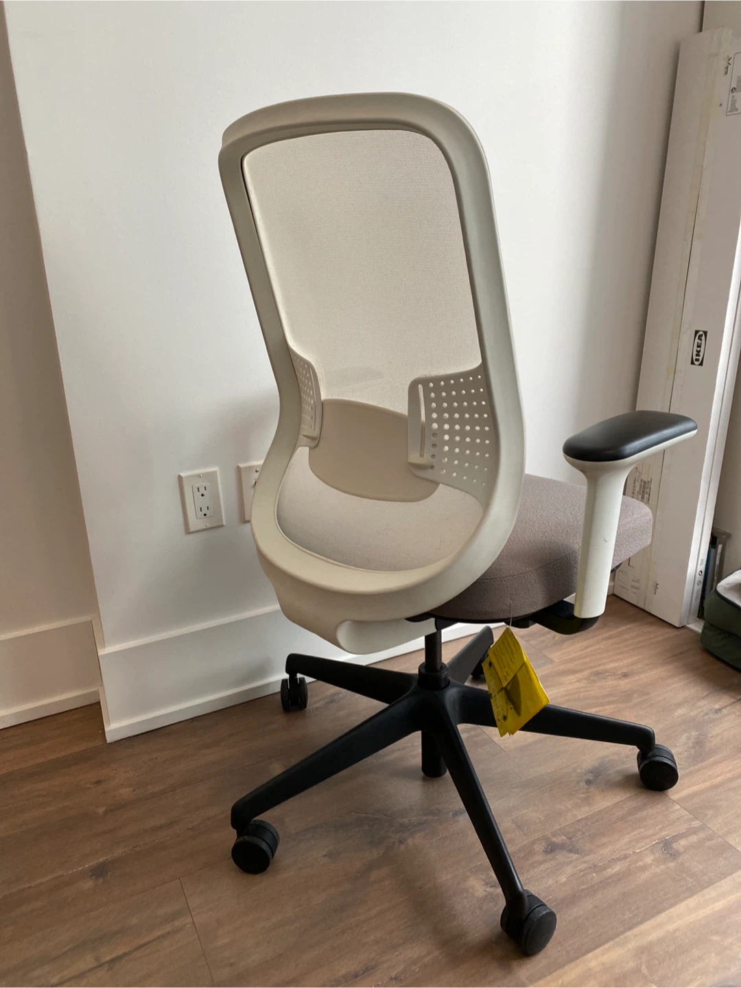 Teknion Projek Task Chair - photo 4