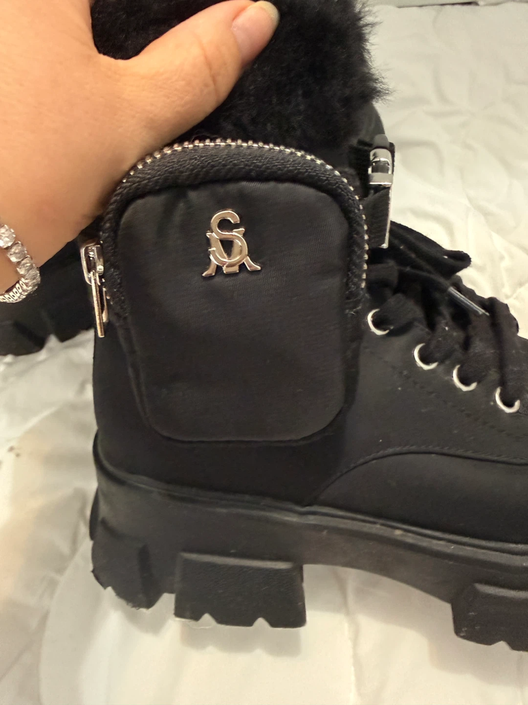 Steve Madden Thora-PF Black Fur Boots - Size 9M - photo 4