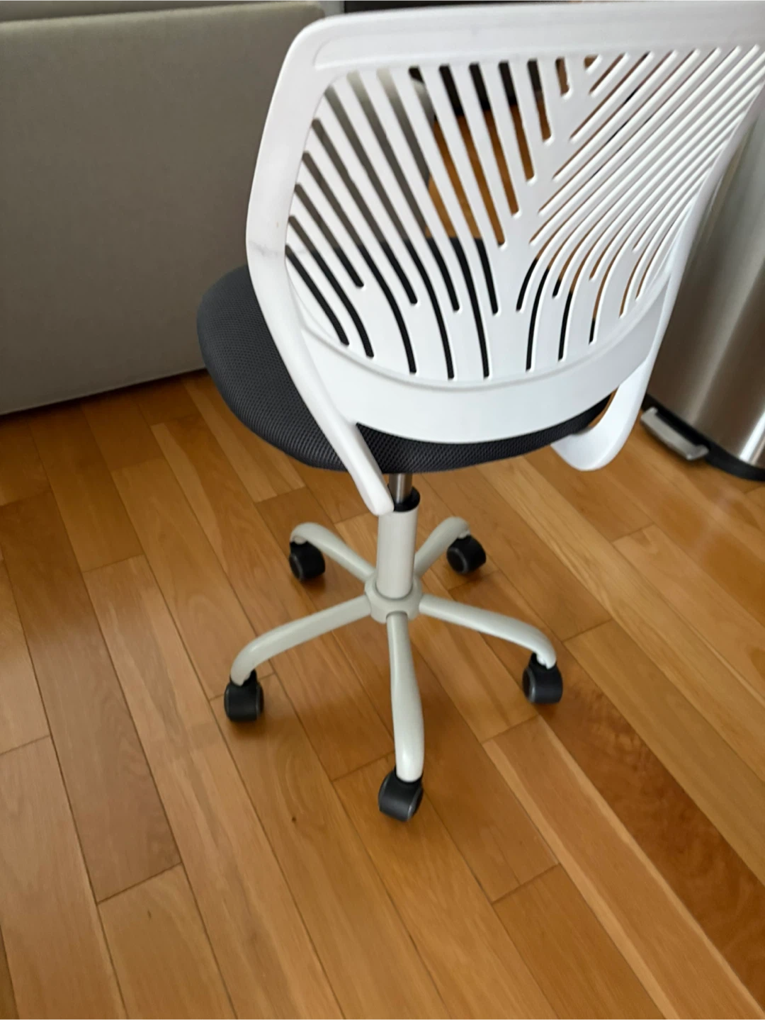 Teen chair gray & White Office Chair - photo 4