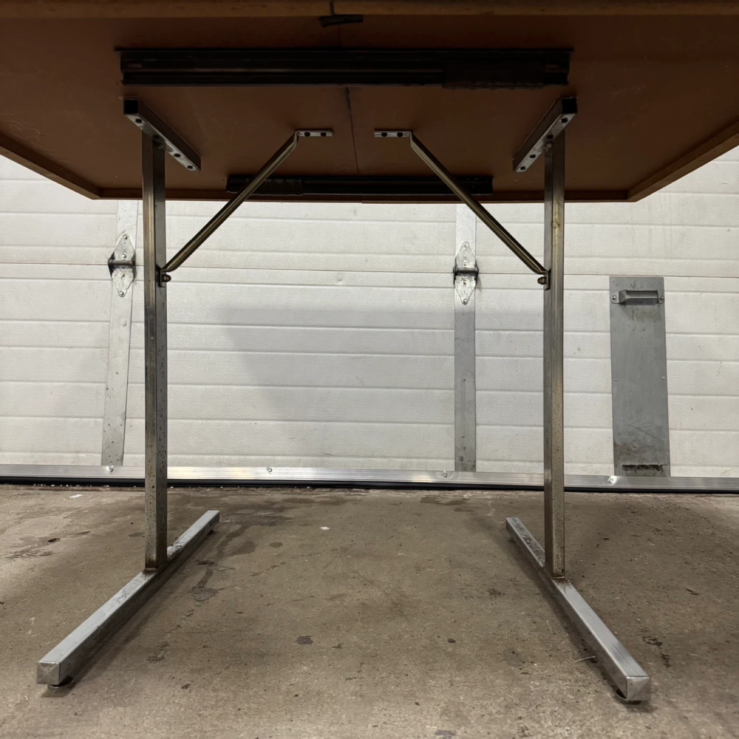 Modern MDF Wood-Look Dining Table with Metal Legs - photo 3