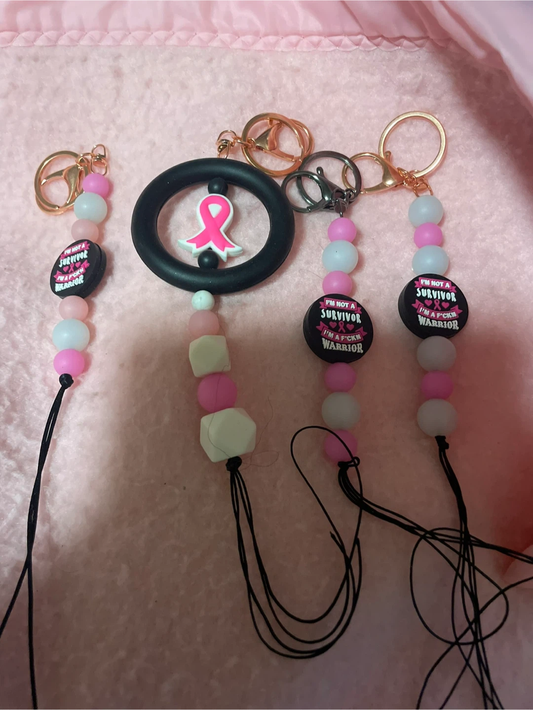 Handmade Beaded Pens and Keychains - photo 3