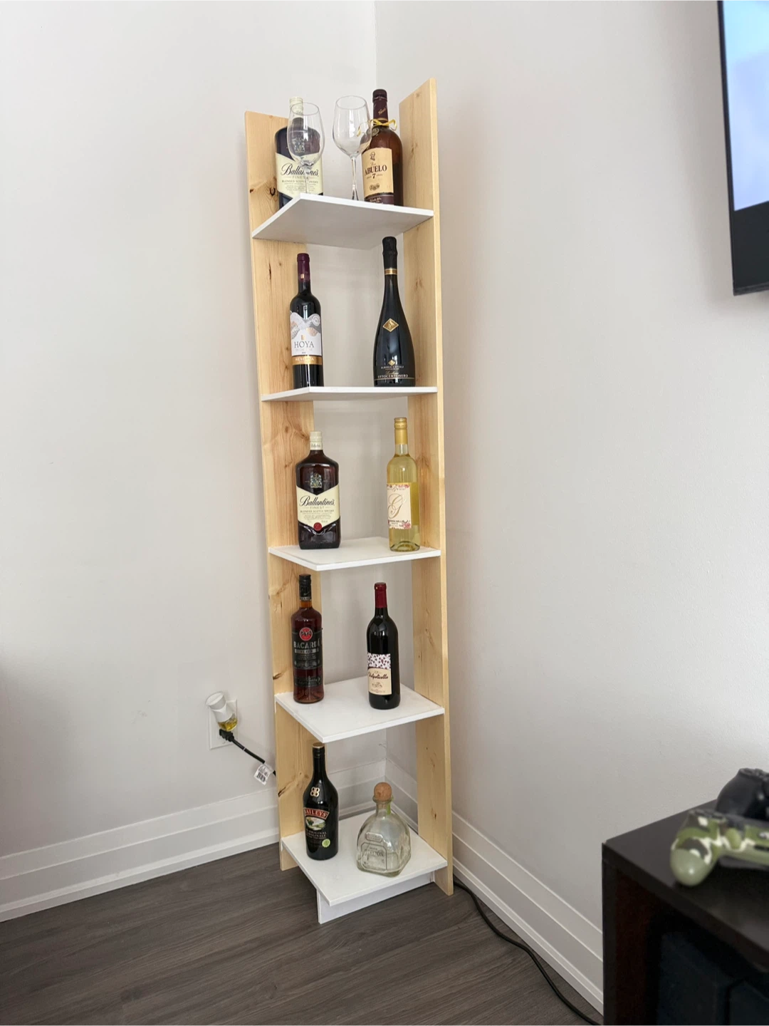 Corner Shelf - 6 ft Tall - photo 5