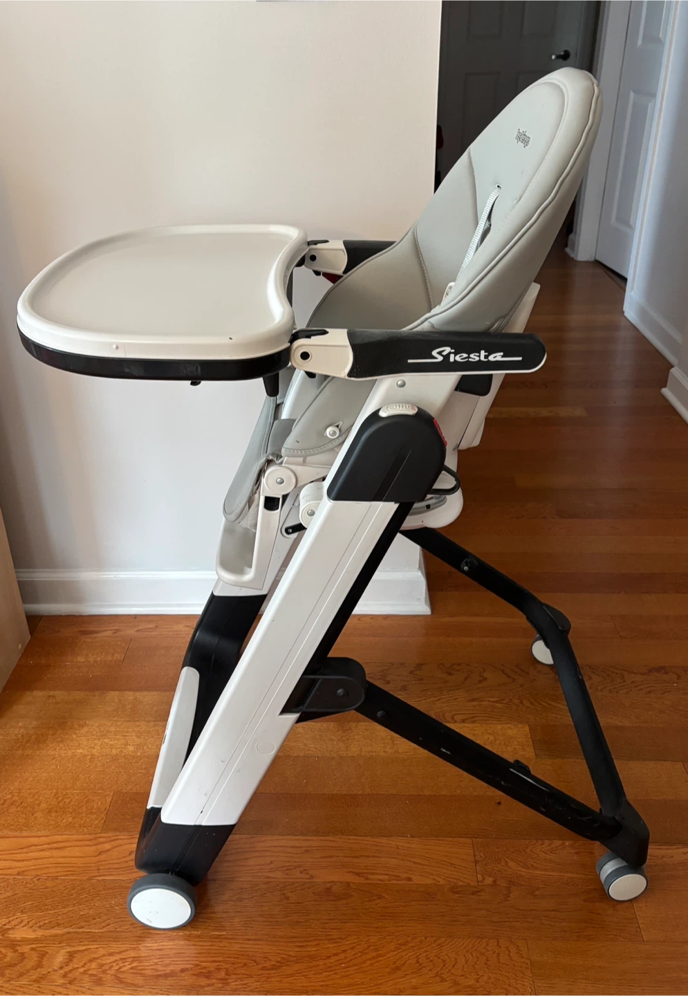 Peg Perego Siesta High Chair - Excellent Condition