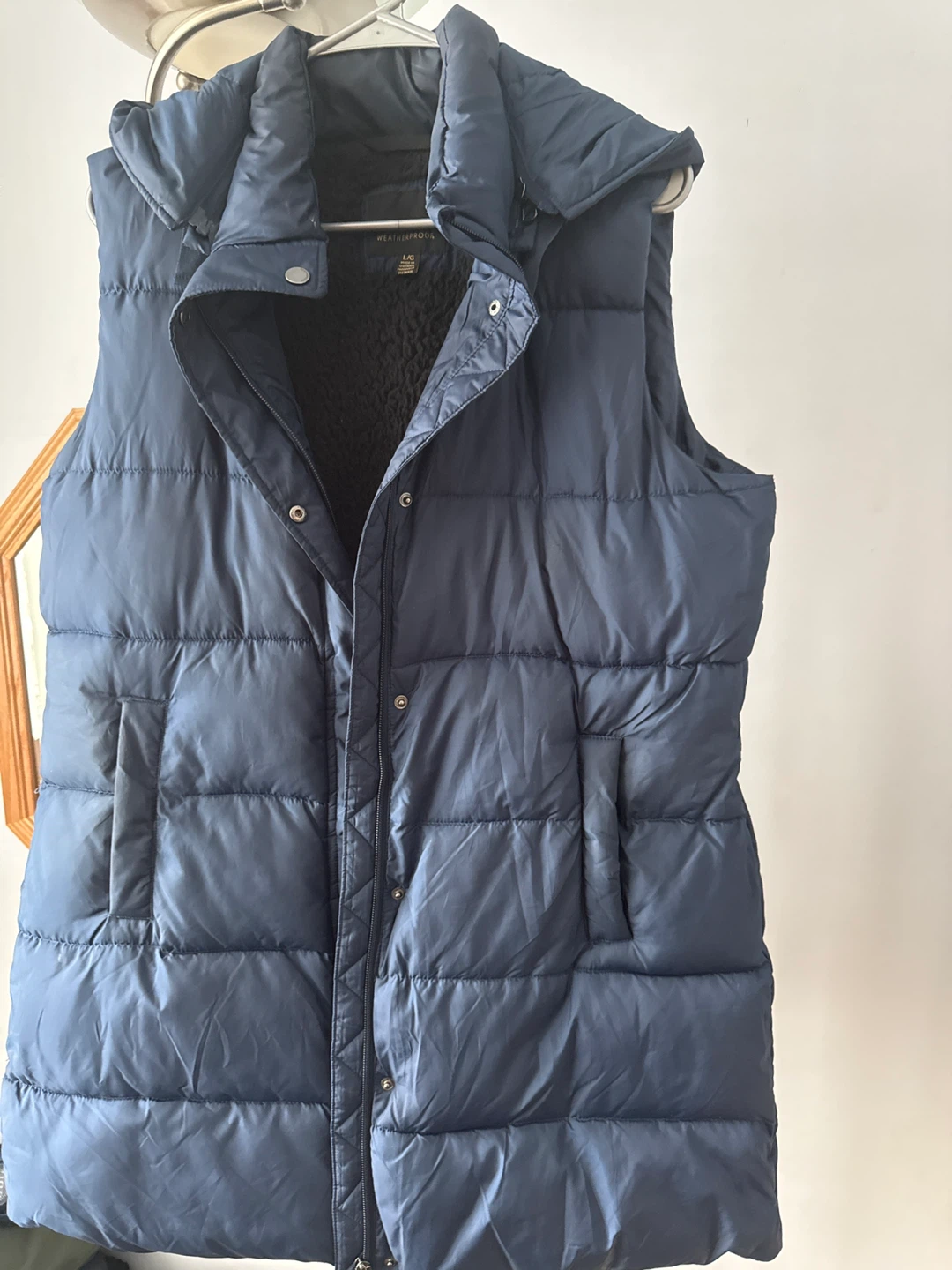 Weatherproof Puffer Vest - Size L - photo 3