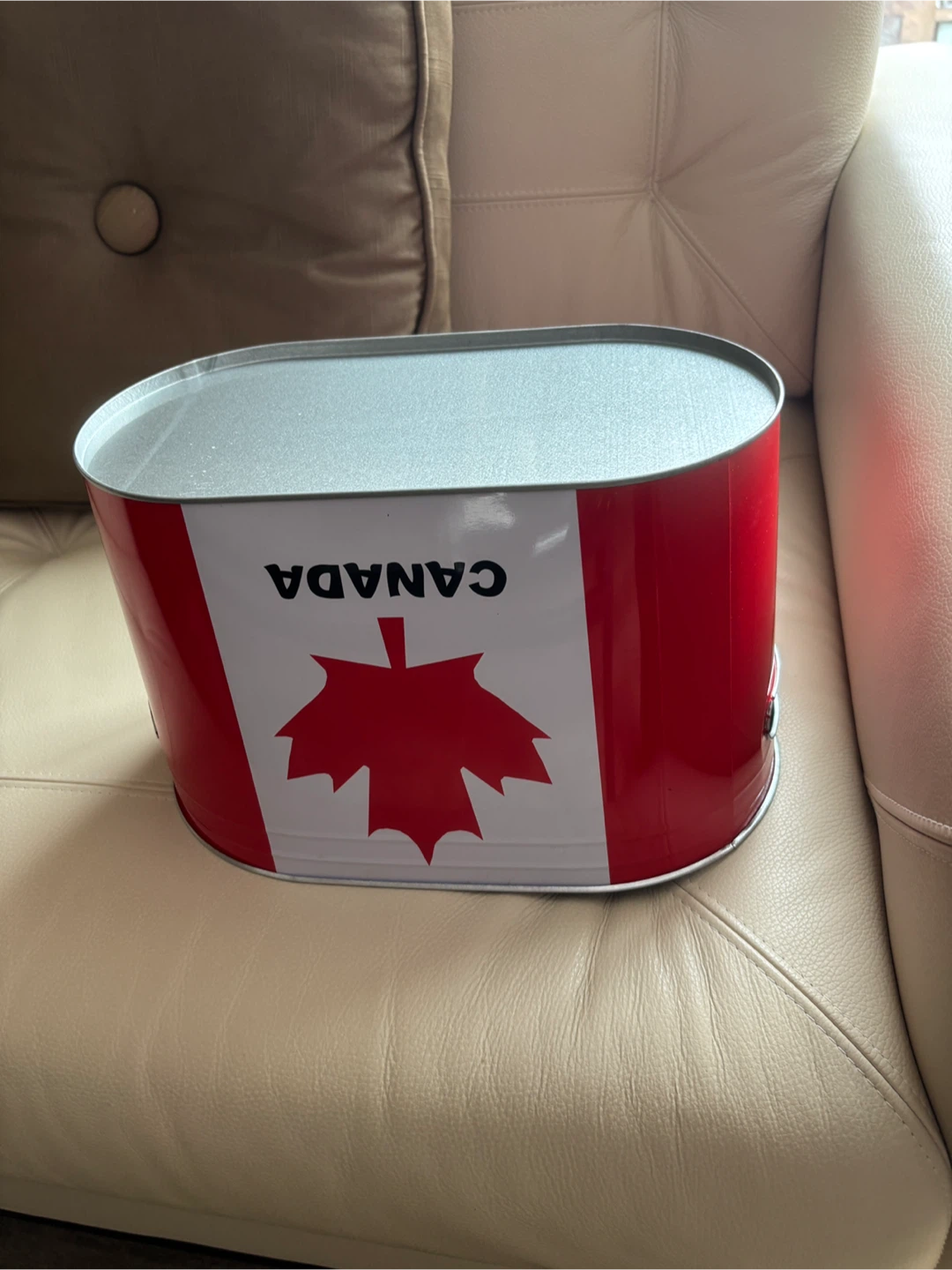 Canada Flag Oval metal Tub - photo 3