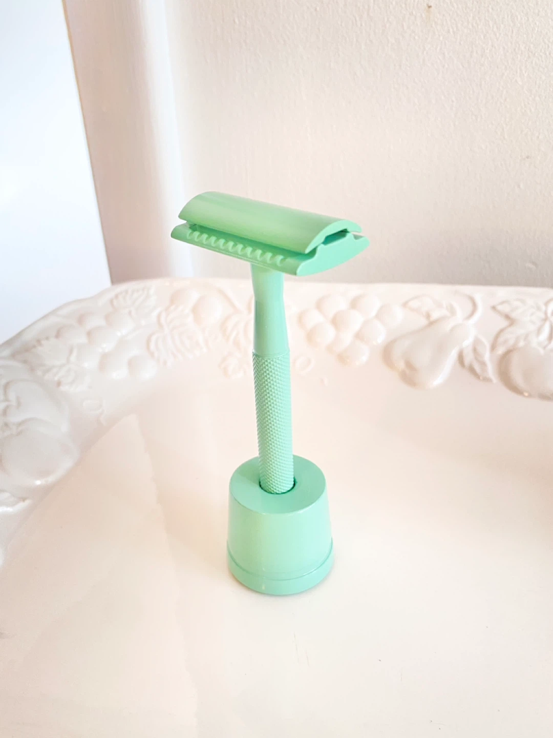 Mint Green shaving Razor with Stand