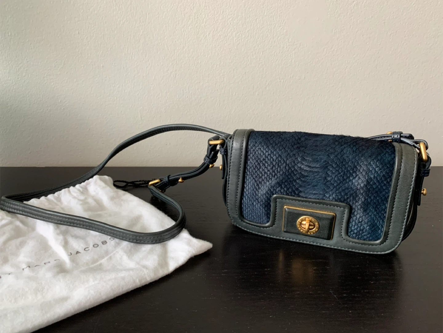 Marc Jacobs Leather Crossbody Bag - photo 2