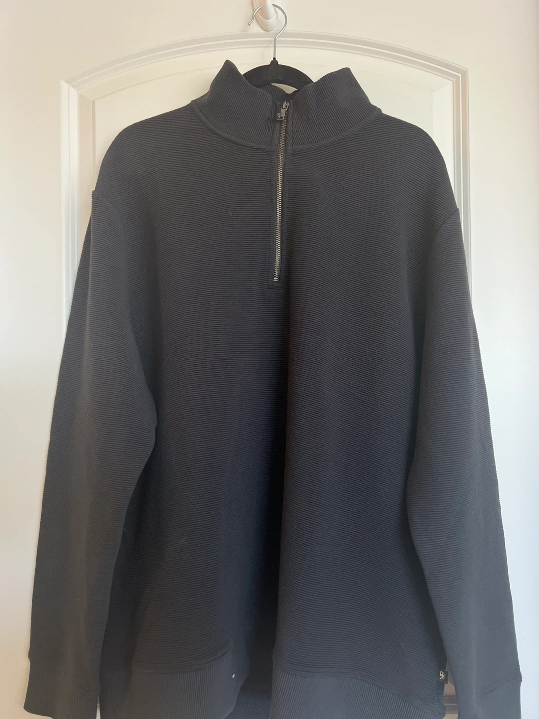 Travis Mathew Quarter Zip Pullover - Black