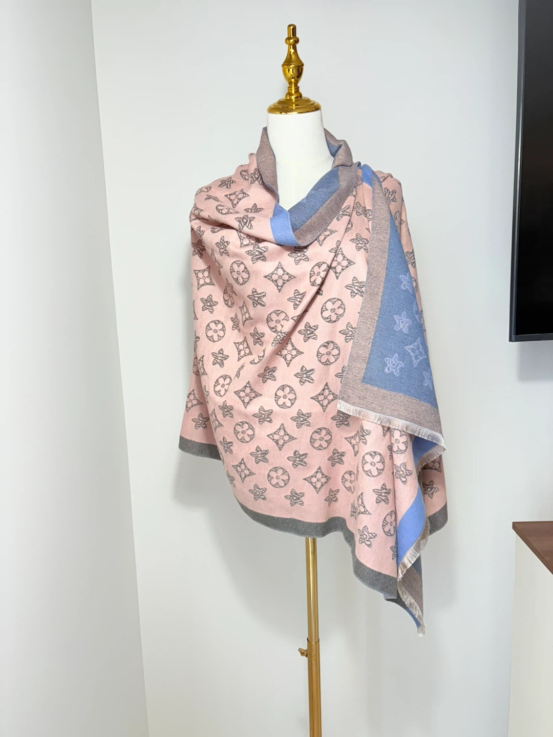 Cashmere Shawl - photo 4