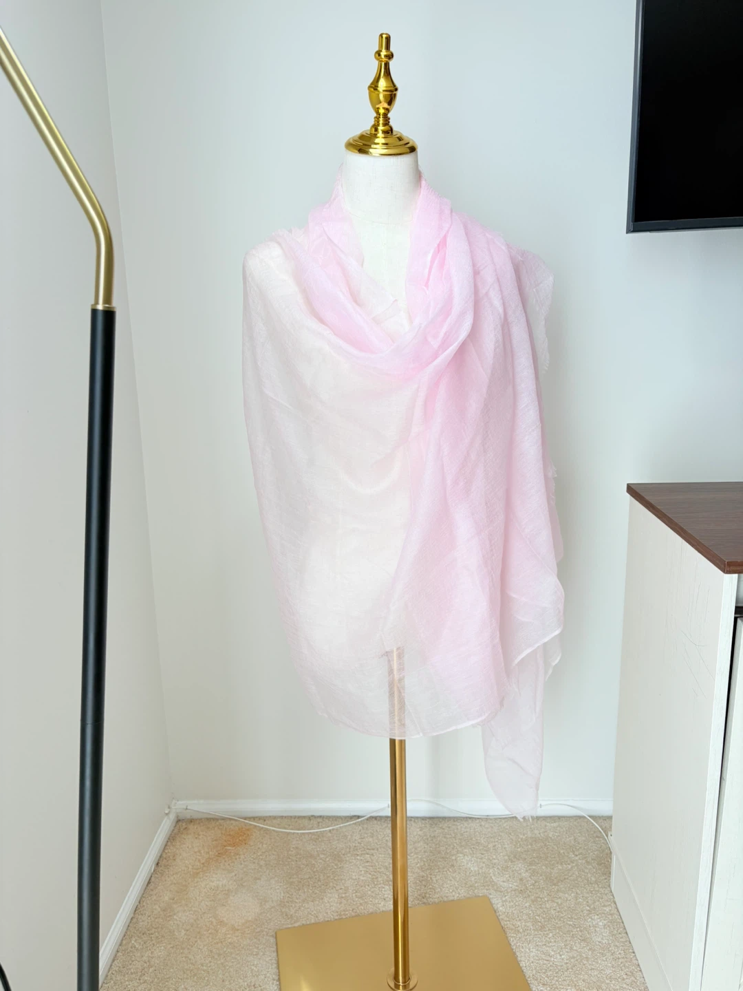 Featherweight 100 % Cashmere Pink Long Shawl Scarf - photo 5