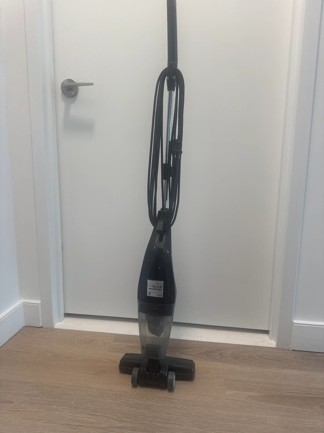 3 in 1 Eureka Blaze Stick Vacuum Cleaner - photo 4